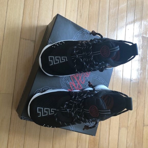 VERSACE Chain Reaction Sneakers - Picture 3 of 5